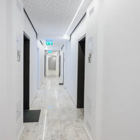 Luxury Tes Apartment Mamaia Exterior photo